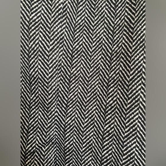 Michael Kors black and white pencil skirt - Picture 2 of 3